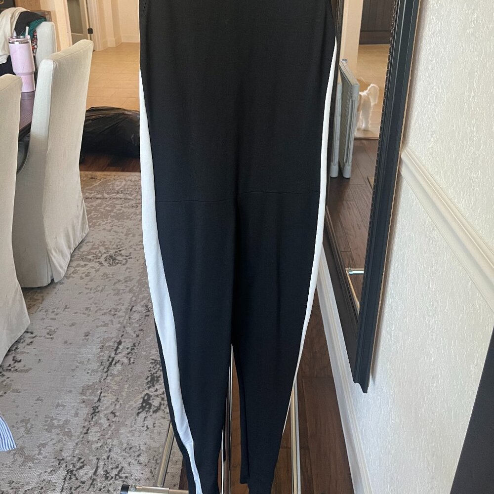 Puma Woman's Jumpsuit- NWOT - Picture 4 of 4